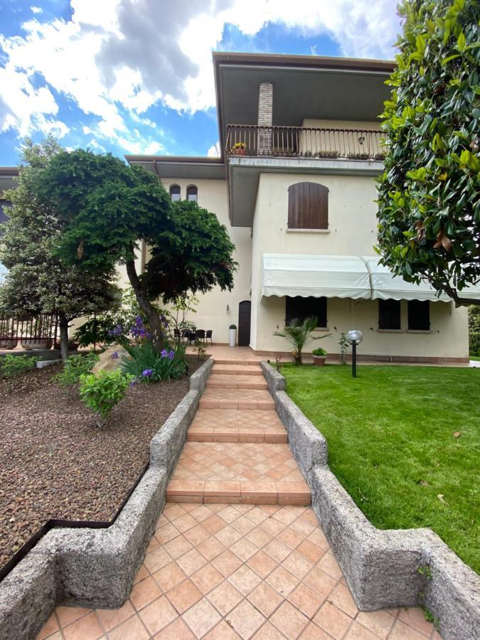 Jolly Apartments Sirmione Exterior photo
