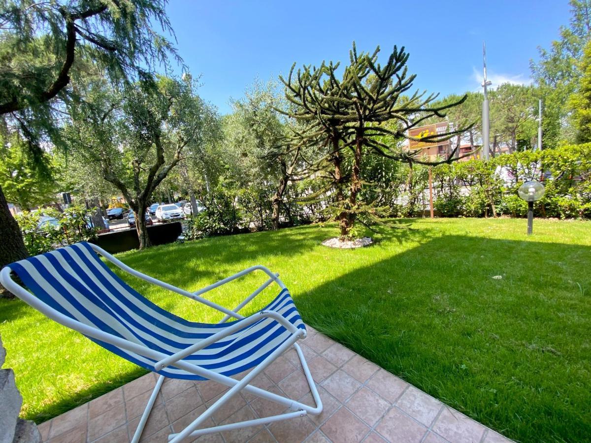 Jolly Apartments Sirmione Exterior photo